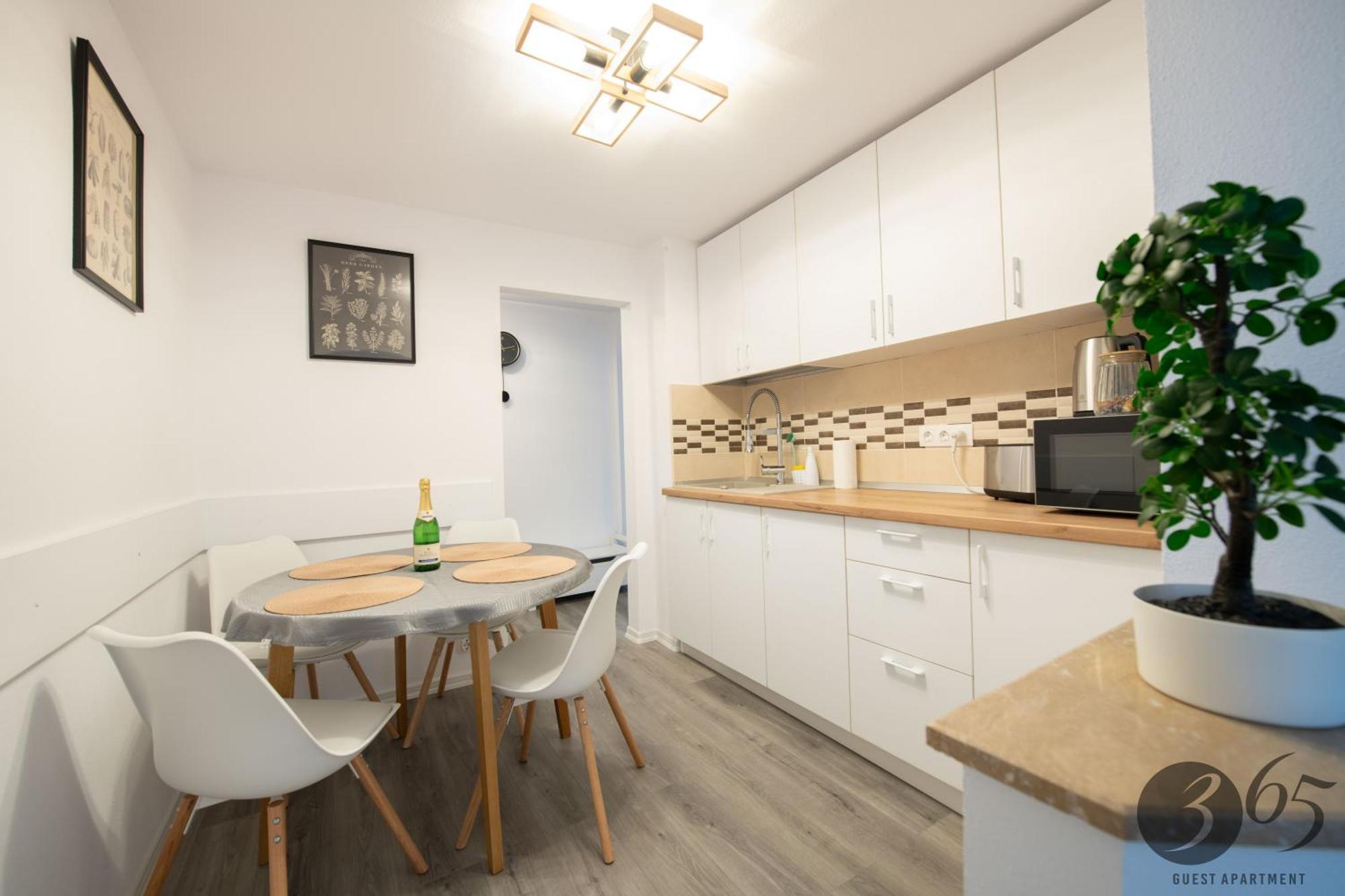 365 Guest Apartment Hunedoara Extérieur photo